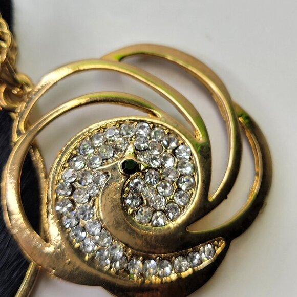 Gold Swirl Pendant Necklace Long Necklace - Picture 7 of 7